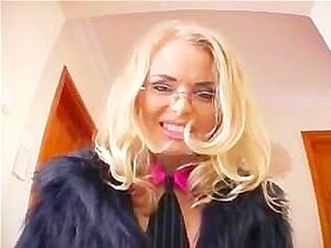 Kostenlose Dora Porn Porno Videos & Sex Filme | SpitzeTitten.com