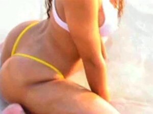 Vida Guerra Playboy porn videos at Xecce.com