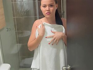 Shy Stepsister Gets a Steamy Surprise in the Bath