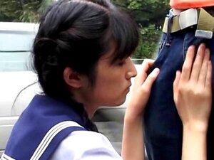 Asian cutie mouth fucking dick