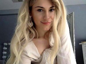 Pregnant Lina Strips Nude and Masturbates!