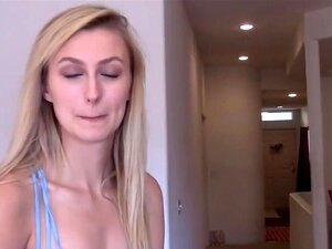 Breathtaking blond realtor screws for cash