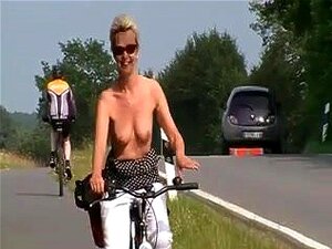 Biker Outdoor Porn - Outdoor Bike porn videos at Xecce.com