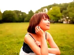 最高の日本人ガール、神谷真由がエキゾチックな指入れ、小さな胸のJAVシーンで登場。