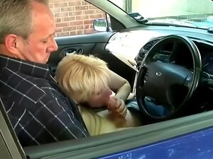 Dogging  swinger girl shared her body at strangers