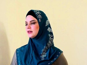 Muslim Ladyboy Porn - Shemale Muslim porn videos at Xecce.com