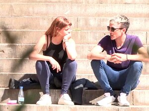 大学のキャンパスで石の女の子をファックする剣道は、お金を得るためにポルノを撮影すると言った金を必要としているポットヘッドを見つけた!