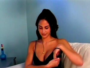 Mollige Blondine probiert sich bei Casting aus Mollige Blondine probiert sich bei Casting aus