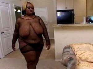 Cherry Bomb & Shadow Cat - Lesbian BBBW 2